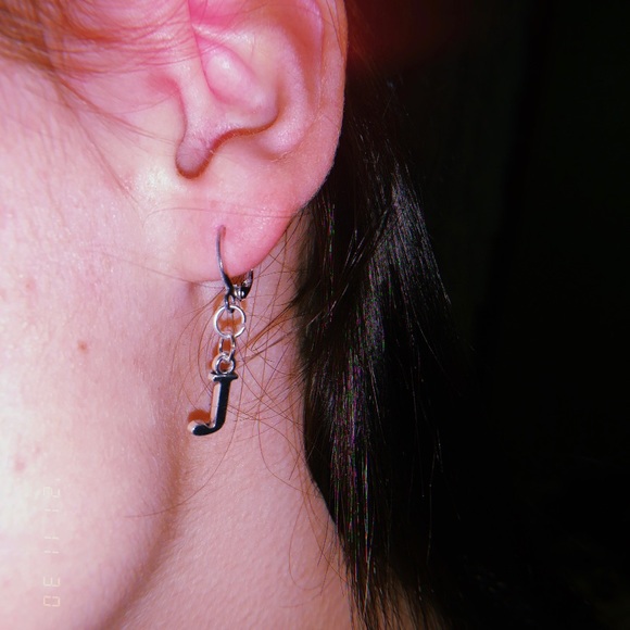 Custom earrings for cheap - Picture 8 of 9